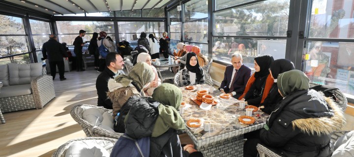 MİLLETVEKİLİ METİN YAVUZ, GAÜN GENÇ OFİS’TE ÖĞRENCİLERLE BİR ARAYA GELDİ-05