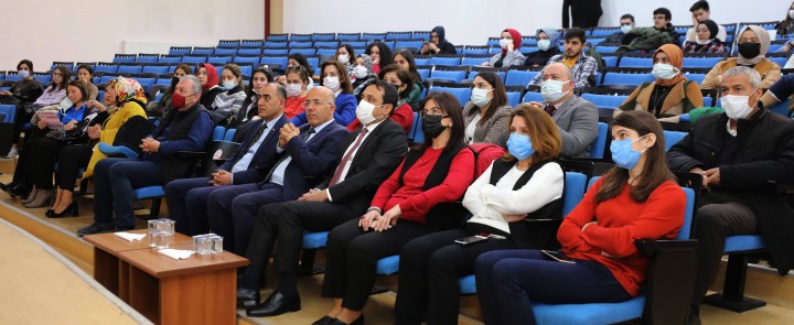 GAÜN’DE STRESLE BAŞETME YÖNTEMLERİ SEMİNERİ-3