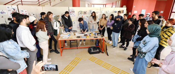 GAÜN’DE DÜNYA SANAT GÜNÜ ÇEŞİTLİ ETKİNLİKLERLE KUTLANDI-2