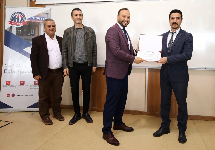 GELECEĞİN ÖN MUHASEBE ELEMANLARI GÜSEM’DEN SERTİFİKALARINI ALDI-10