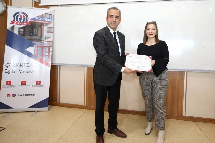 GELECEĞİN ÖN MUHASEBE ELEMANLARI GÜSEM’DEN SERTİFİKALARINI ALDI-2