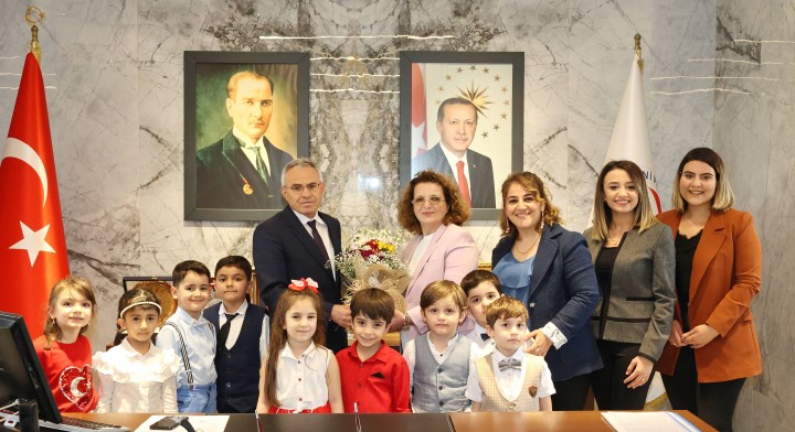 REKTÖR ÖZAYDIN, 23 NİSAN’DA KOLTUĞUNU DEVRETTİ - (3)