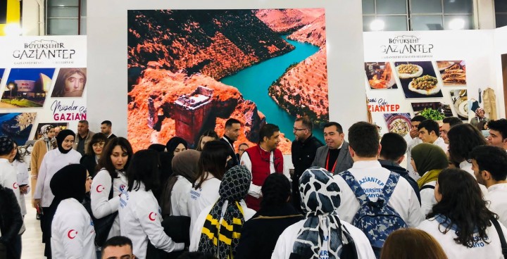 TURİZM MYO ÖĞRENCİLERİ MEZOPOTAMYA TURİZM VE GASTRONOMİ FUARINDA-2