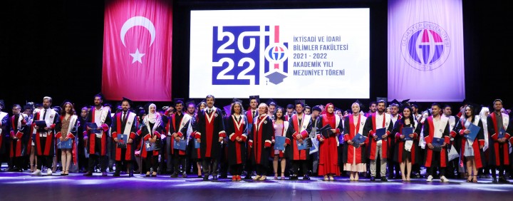 GAÜN İKTİSAT VE İDARİ BİLİMLER FAKÜLTESİ ÖĞRENCİLERİNİ MEZUN ETTİ-9