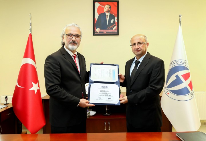 GAÜN TEKSTİL MÜHENDİSLİĞİ MÜDEK TARAFINDAN YENİDEN AKREDİTE EDİLDİ-2