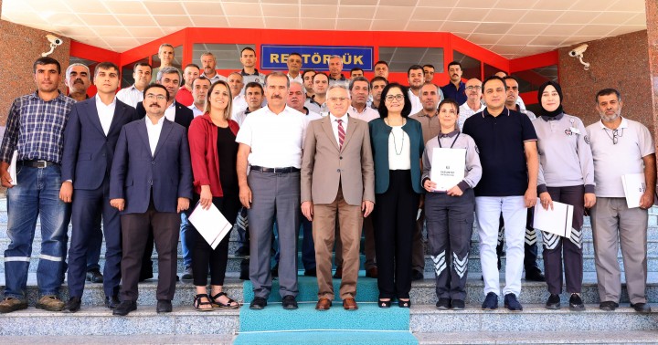 ORMAN YANGININA MÜDAHALE EDEN GAÜN PERSONELLERİ ÖDÜLLENDİRİLDİ -1