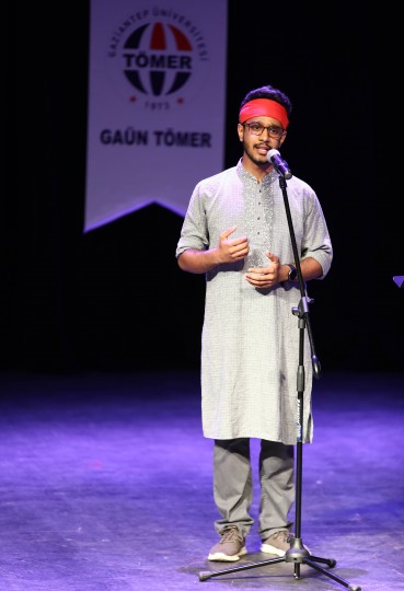 ULUSLARARASI ÖĞRENCİLERDEN TÜRKÇE ŞİİR DİNLETİSİ-3