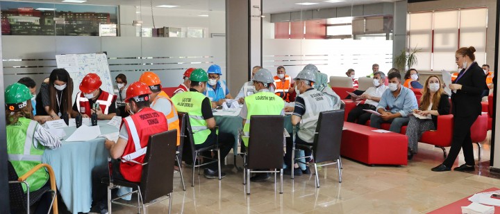 GAÜN’DE MASA BAŞI YANGIN VE TAHLİYE TATBİKATI-2