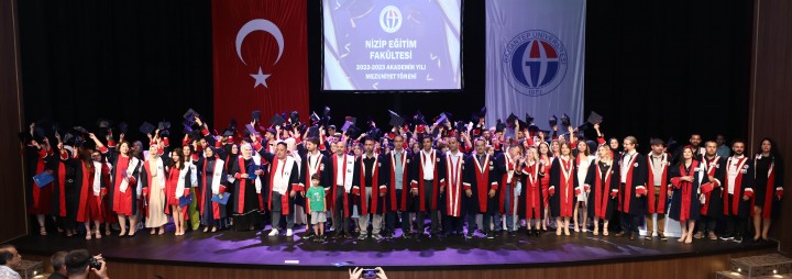 GAÜN NİZİP EĞİTİM FAKÜLTESİ MEZUNLARINI UĞURLADI-7