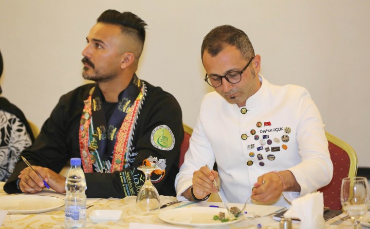 TÜRK VE LÜBNAN LEZZETLERİ AYNI TABAKTA BULUŞTU-3