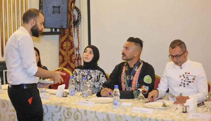 TÜRK VE LÜBNAN LEZZETLERİ AYNI TABAKTA BULUŞTU-4