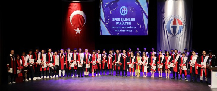 GAÜN SPOR BİLİMLERİ FAKÜLTESİ MEZUNLARINI UĞURLADI -2