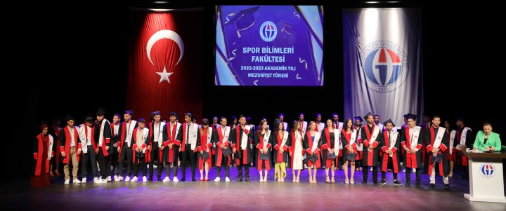 GAÜN SPOR BİLİMLERİ FAKÜLTESİ MEZUNLARINI UĞURLADI -4