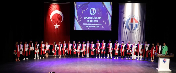 GAÜN SPOR BİLİMLERİ FAKÜLTESİ MEZUNLARINI UĞURLADI -5