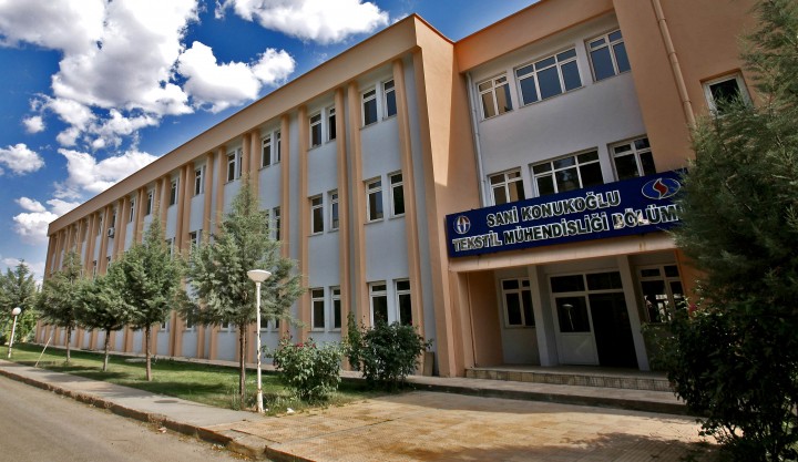 GAÜN TEKSTİL MÜHENSİLİĞİNİ TERCİH EDEN ÖĞRENCİLERE İŞ GARANTİSİ VE BURS İMKANI-4