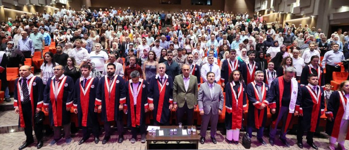 GAÜN İKTİSADİ VE İDARİ BİLİMLER FAKÜLTESİ MEZUNLARINI UĞURLADI-8