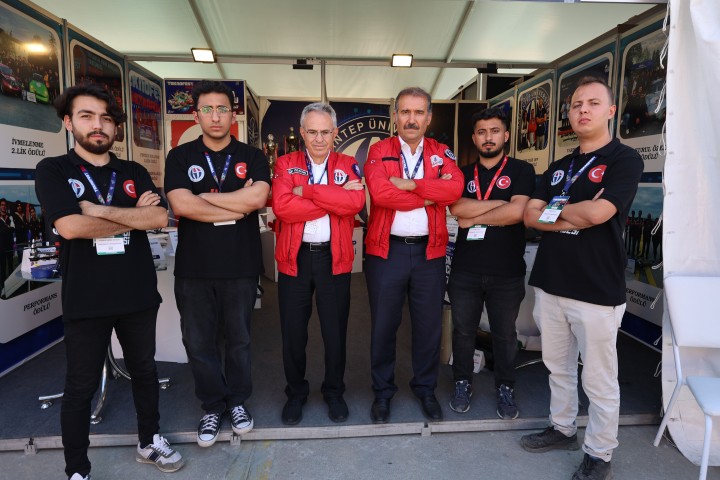 TEKNOFEST İZMİR’DE GAÜN STANDINA YOĞUN İLGİ-5