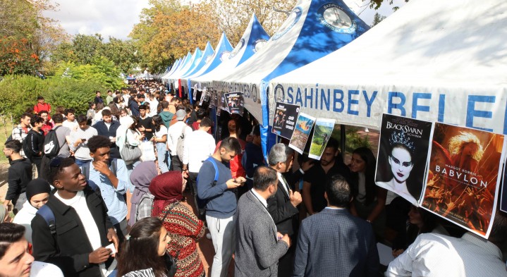 GAÜN ÖĞRENCİLERİ TOPLULUKLARINI TANITTI-2