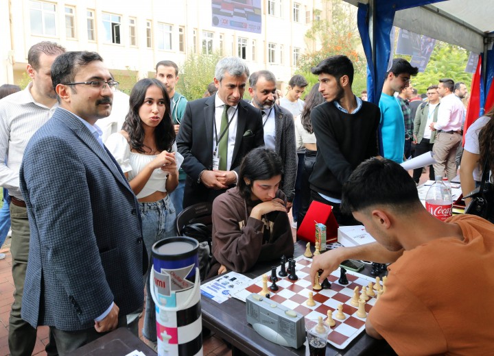 GAÜN ÖĞRENCİLERİ TOPLULUKLARINI TANITTI-4