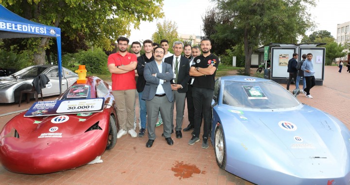 GAÜN ÖĞRENCİLERİ TOPLULUKLARINI TANITTI-9