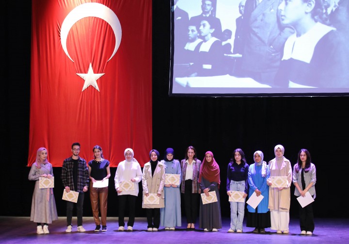 GAÜN'DE SERTİFİKA TÖRENİ-5