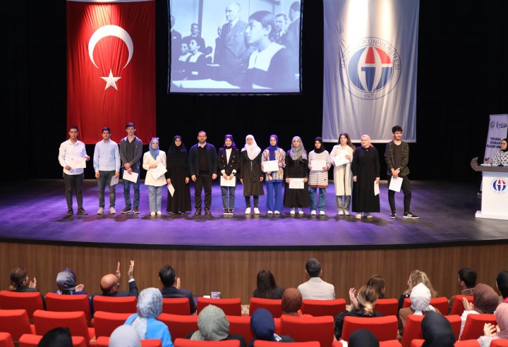 GAÜN'DE SERTİFİKA TÖRENİ-7