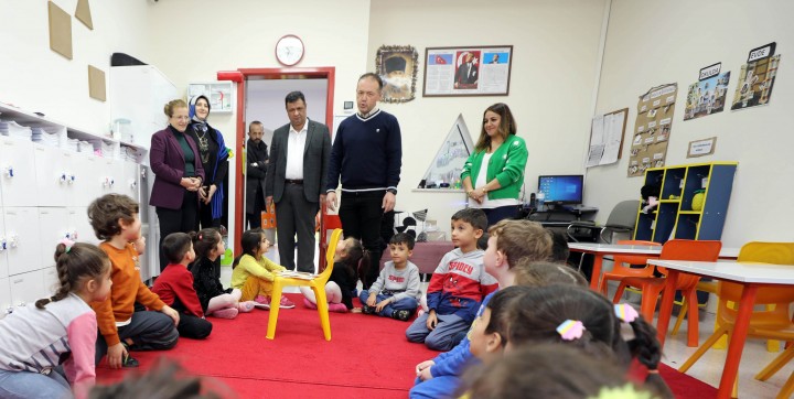 GAÜN DİŞ HEKLİMLİĞİ FAKÜLTESİ TARAFINDAN ENGELLİ VE KREŞ ÖĞRENCİLERİNE AĞIZ VE DİŞ SAĞLIĞI EĞİTİMİ VERİLDİ-1