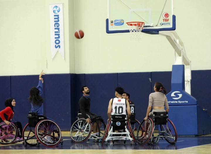 GAÜN'DE 3 ARALIK DÜNYA ENGELLİLER GÜNÜ GÖSTERİ MAÇI-5