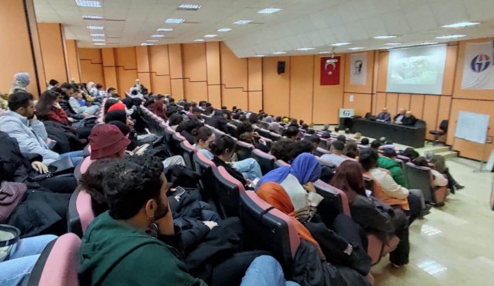 RESSAM ALEXANDER SAMSONOV GAÜN’LÜ ÖĞRENCİLERLE BULUŞTU-2