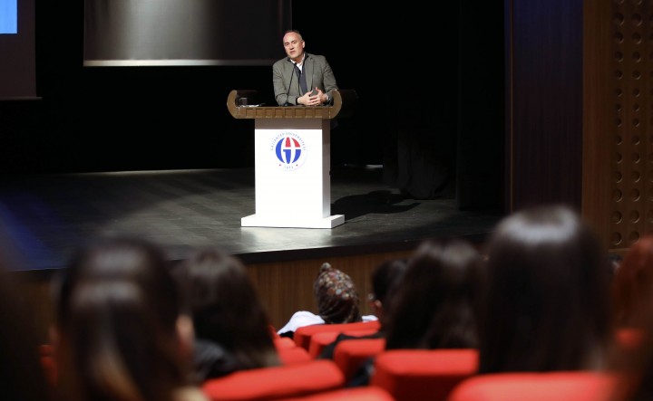 SERKAN KAPTAN GAÜN ÖĞRENCİLERİNE TECRÜBELERİNİ ANLATI-2