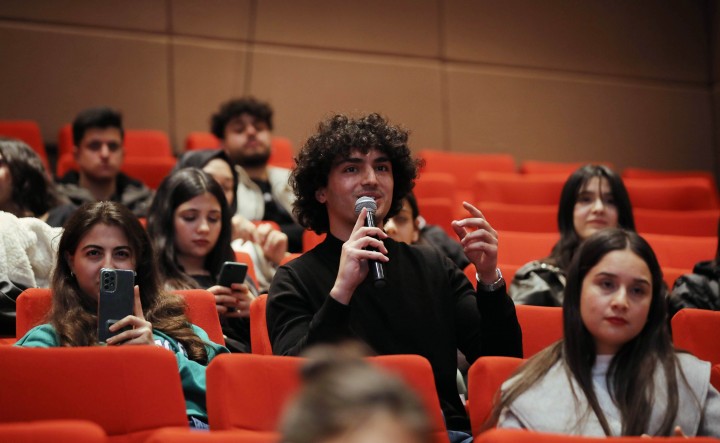 SERKAN KAPTAN GAÜN ÖĞRENCİLERİNE TECRÜBELERİNİ ANLATI-7