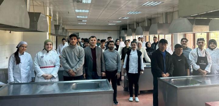 GAÜN TURİZM VE OTELCİLİK MESLEK YÜKSEKOKULU ORTAÖĞRETİM KURUMLARINI AĞIRLIYOR-03