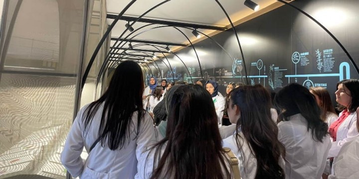 NACİ TOPÇUOĞLU MESLEK YÜKSEKOKULUNDAN RAYİHA BAHARAT MÜZESİNE GEZİ-2