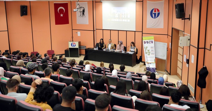 UNİVERSİTE SANAYİ SEKTÖR BULUŞMALARI ETKİNLİĞİNE ÖĞRENCİLERDEN YOĞUN İLGİ-1