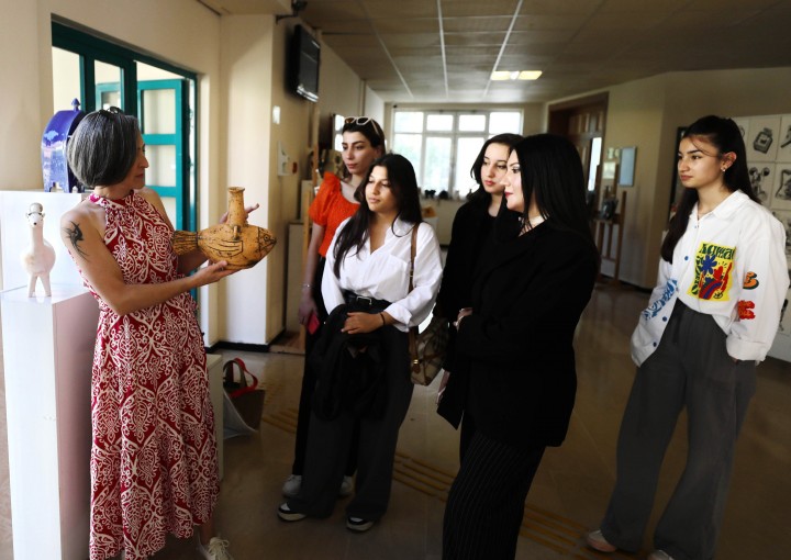 GAÜN ÖĞRENCİLERİNİN EL EMEĞİ ESERLERİ SERGİLENDİ - (4)