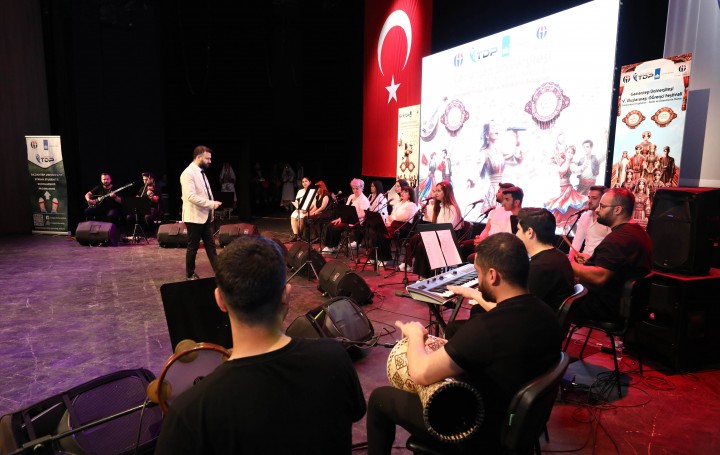 GAÜN’DE 5. ULUSLARARASI ÖĞRENCİ FESTİVALİ DÜZENLENDİ-4
