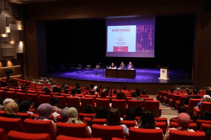 GAÜN’DE ATATÜRK VE GENÇLİK PANELİ-2