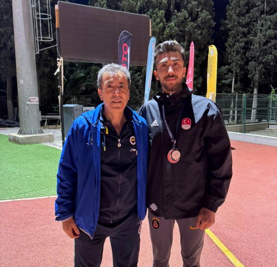 GAÜN’LÜ ÖĞRENCİ TÜRKİYE 2’NCİSİ OLDU - (2)