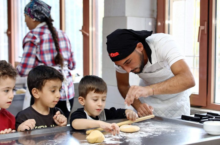 GAÜN’LÜ-KREŞ-ÖĞRENCİLERİ-MAKARNA-YAPTI-5