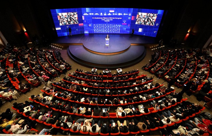 GAÜN’DE 8. ULUSLARARASI ÖĞRENCİ BİLİMLER KONGRESİ BAŞLADI