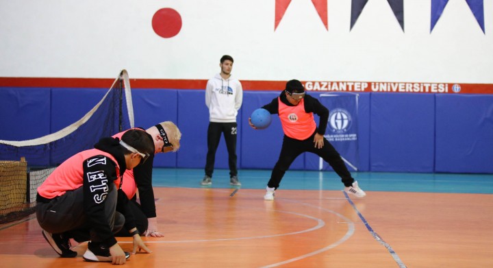 GAÜN’DE ENGELLERİ AŞAN GOALBALL MAÇI DÜZENLENDİ - (3)